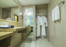 Caravan Hotel by EHM