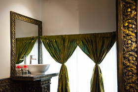 Le Grand Palais Boutique Hotel