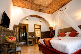 Le Grand Palais Boutique Hotel