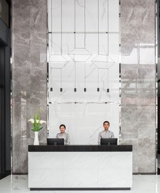 Luxcity Hotel & Apartment