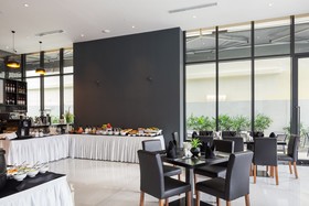 Luxcity Hotel & Apartment