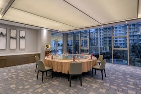 One Park Hotel & Residence