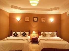 Pillar Hotel
