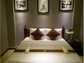 Pillar Hotel