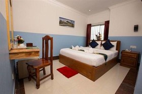 Queen Wood Hotel