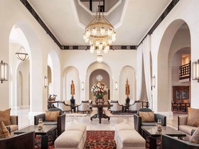 Raffles Le Royal