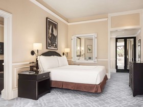 Raffles Le Royal