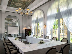 Raffles Le Royal