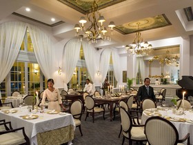 Raffles Le Royal