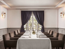 Raffles Le Royal