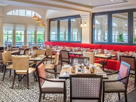 Raffles Le Royal