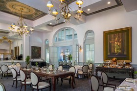 Raffles Le Royal