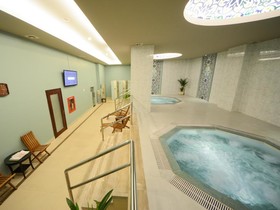 Herman International Hotel