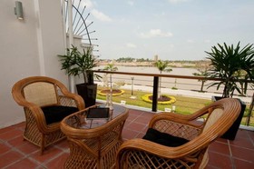 Tao Riverside Residence