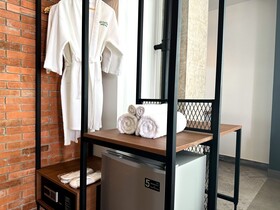 Royal Palace Suites Hotel by Caerus