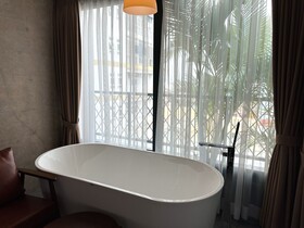 Royal Palace Suites Hotel by Caerus