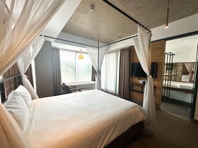 Royal Palace Suites Hotel by Caerus
