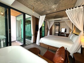 Royal Palace Suites Hotel by Caerus