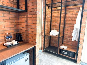 Royal Palace Suites Hotel by Caerus