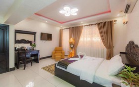 Seventh Heaven Hotel & High Bar
