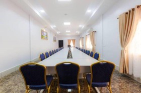Seventh Heaven Hotel & High Bar