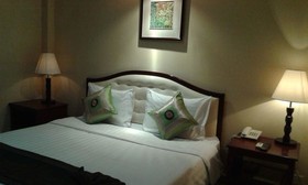 Silver Mounts Hotel