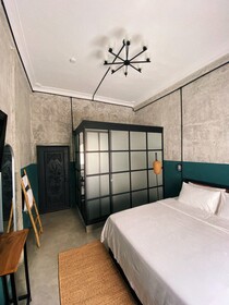 Sundays Cafe & Hotel