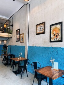 Sundays Cafe & Hotel