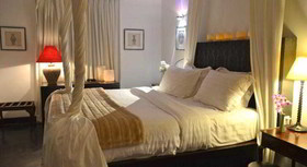 The Governor's House Colonial Hotel
