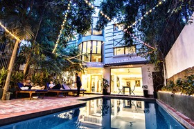 Yk Art House