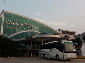 Holiday Palace Resort & Casino
