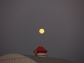 Holiday Palace Resort & Casino