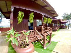 Rattanakvisal Boutique