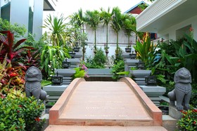 Bayon Boutique