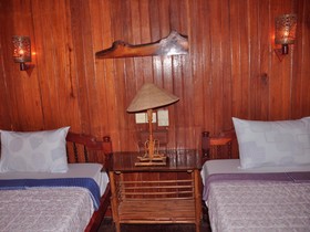 Big Lyna Villa