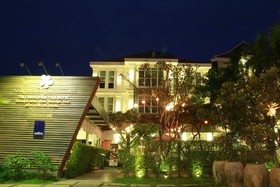 Frangipani Villa Hotel II