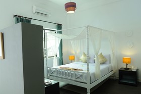 Frangipani Villa Hotel II