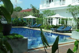 Frangipani Villa Hotel II