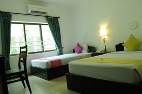 Frangipani Villa Hotel II