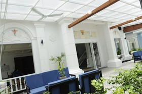 Frangipani Villa Hotel II