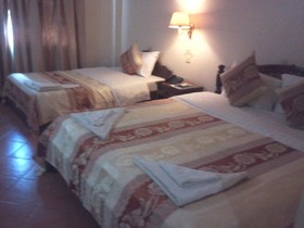 Han Kong Hotel & Restaurant