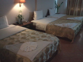Han Kong Hotel & Restaurant
