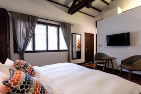 Heritage Suites