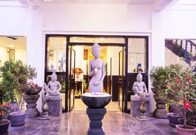 Hotel De La Chheng