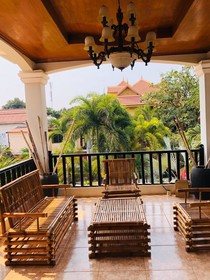 Isirafu Hotel & Residence
