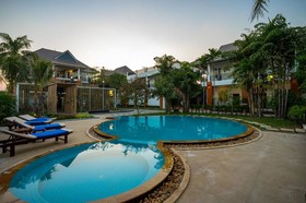 Les Bambous Luxury Hotel