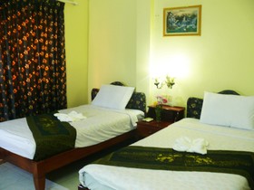 Les Parigots Guesthouse & Restaurant