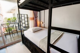 Mad Monkey Hostel Siem Reap