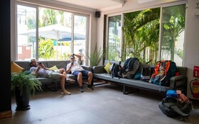 Mad Monkey Hostel Siem Reap