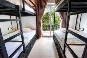Mad Monkey Hostel Siem Reap